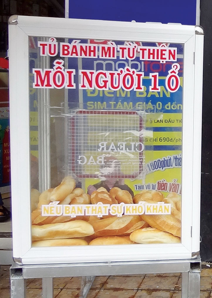 Tủ bánh mì từ thiện đầu tiên tại Đà Lạt