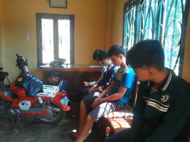 Di Linh: Chặn cuộc “quyết chiến” bằng bom xăng của nhóm học sinh