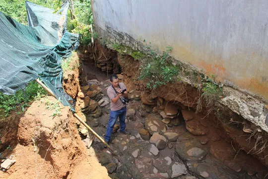 Lâm Đồng: Quốc lộ 20 bị sụt lún, sạt lở