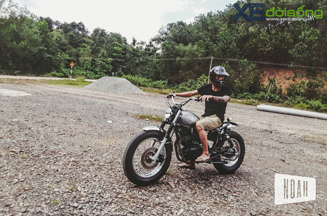 9X Lâm Đồng tự độ Cafe Racer dáng Brat Style cực chất