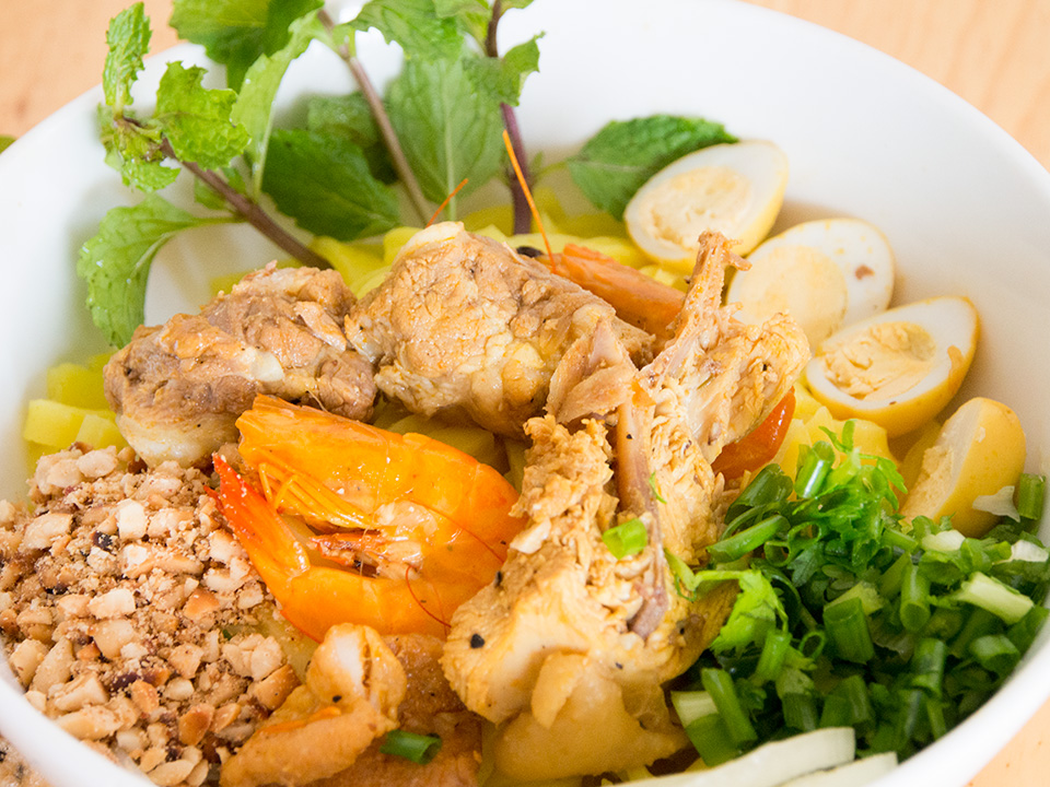 Bảo Lộc: Thưởng thức mì Quảng thơm ngon đúng vị