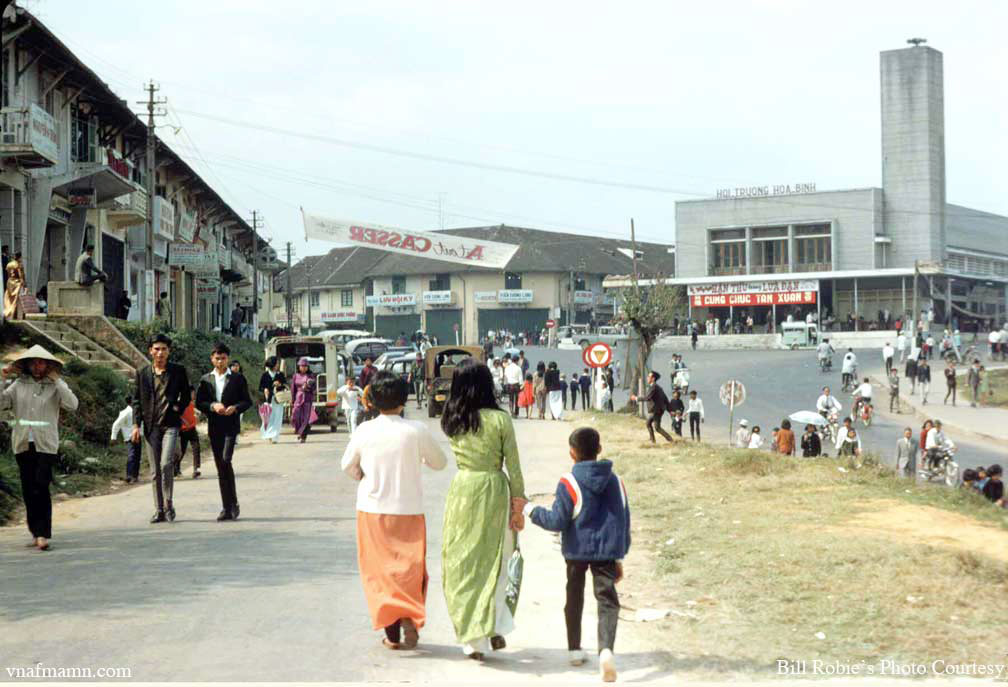 Đà Lạt: Rạp chiếu phim vắng lặng ở thành phố du lịch