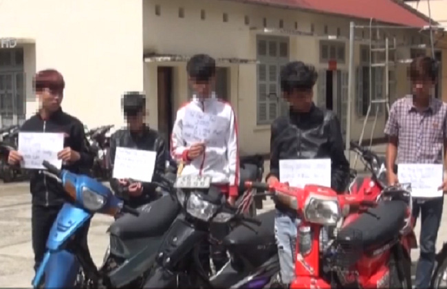 Bảo Lộc: Gần 100 quái xế tụ tập đua xe trong đêm