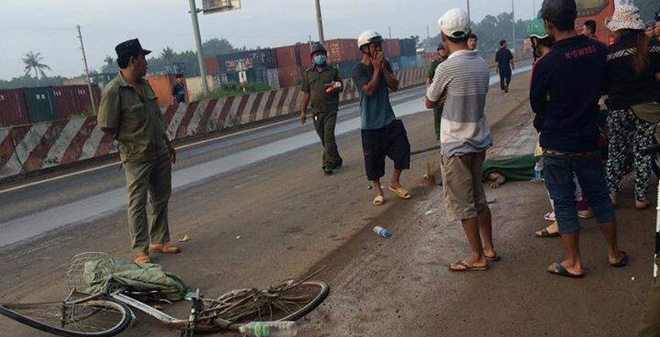 Va chạm với xe khách Phương Trang, người phụ nữ đi nhặt ve chai chết thảm