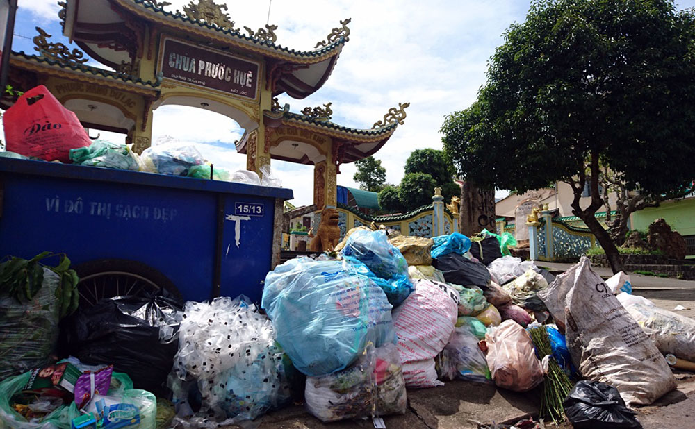 Bảo Lộc ùn ứ rác sinh hoạt
