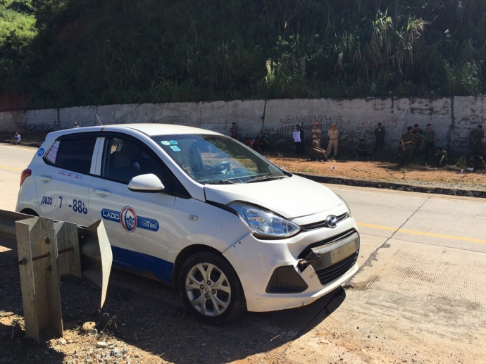 Xử phúc thẩm các đối tượng cướp taxi Lado bỏ trốn vào rừng