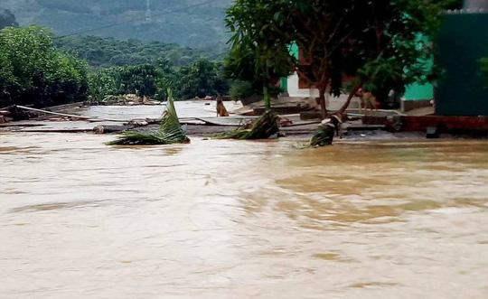 Di Linh: Dân trở tay không kịp vì đập Kala xả lũ