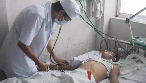 Sai lầm khi cho người say rượu uống nước chanh