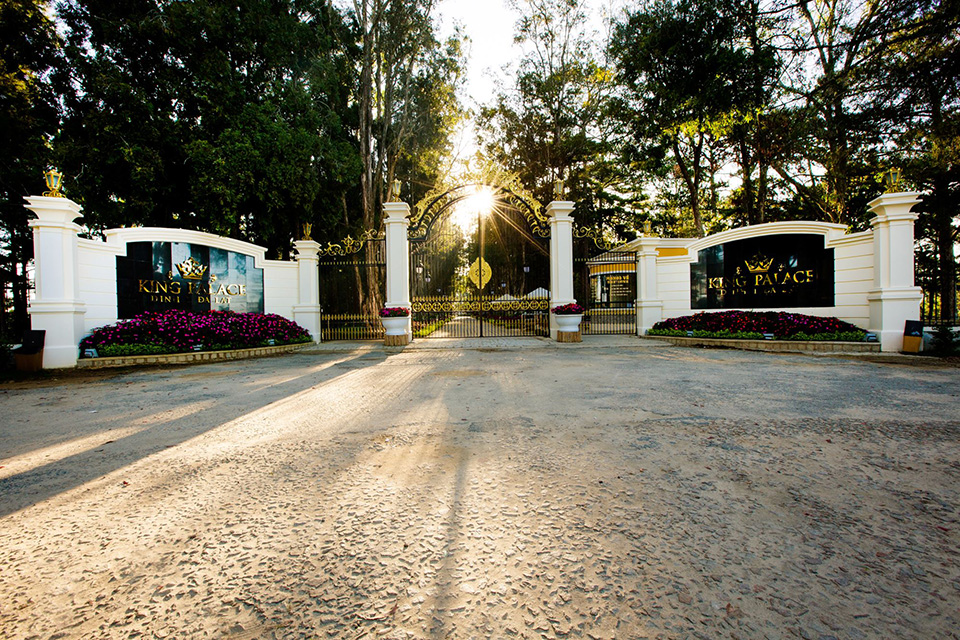 Tăng giá vé được hơn 2 tháng, Dinh I Đà Lạt trở lại giá cũ