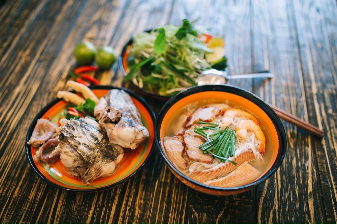 Bảo Lộc: Ghé Ngõ Nhỏ ăn bún nước lèo Sóc Trăng, Nem Cuộn, Chè tả bí lù