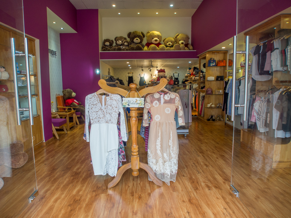 Bảo Lộc: Rủ nhau đi sắm đồ đồng giá chỉ từ 50.000đ