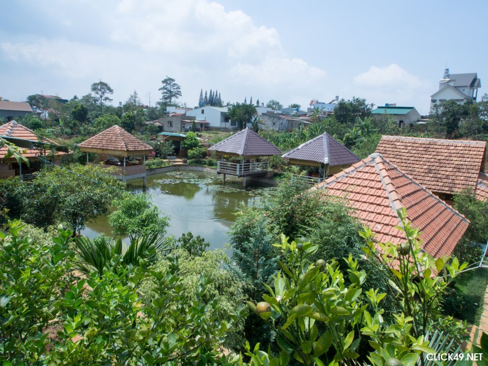 Bảo Lộc: Ghé Hồ Sen thưởng thức cơm lam gà nướng đậm chất Tây Nguyên