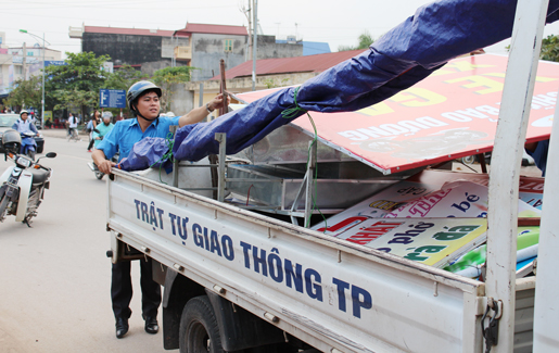 Bảo Lộc: Cán bộ đội trật tự đô thị bị tấn công