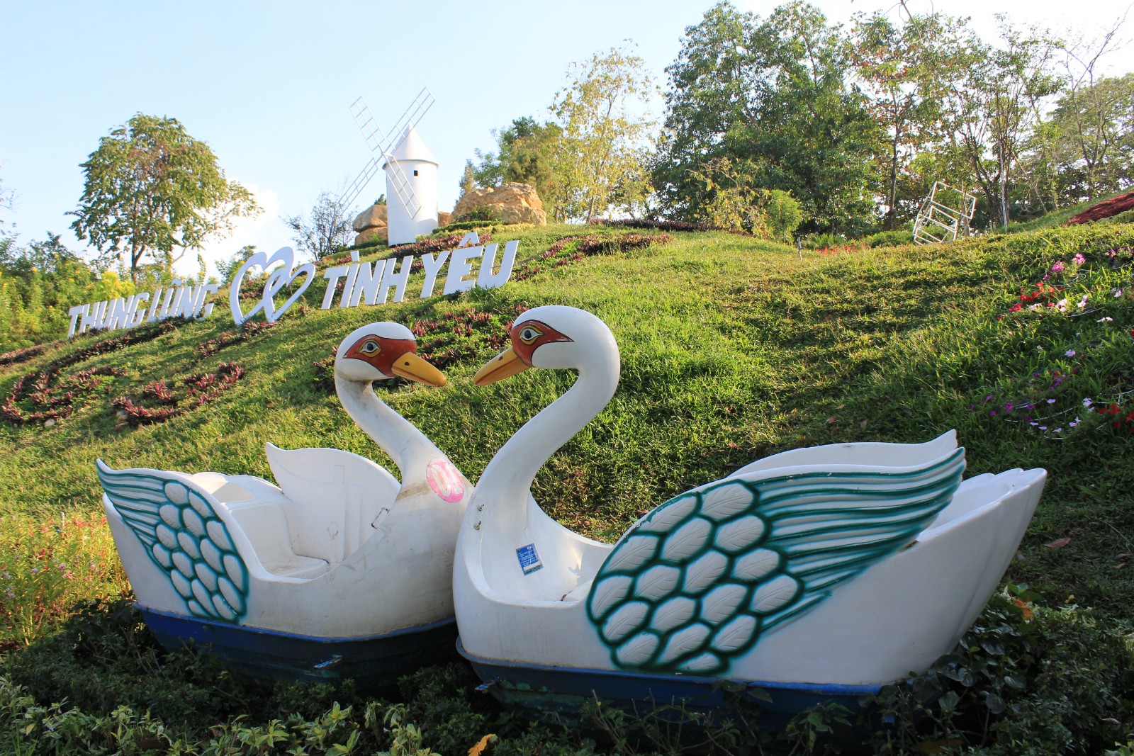 Thung lũng tình yêu Đà Lạt rút đơn kiện ‘Thung lũng tình yêu’ ở Đồng Nai