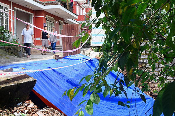 Mưa kéo dài gây sạt lở nghiêm trọng tại Đà Lạt