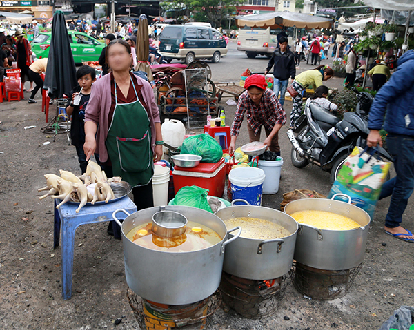 Có hay không chuyện ăn 2 tô miến, một dĩa gà giá 700.000 đồng?