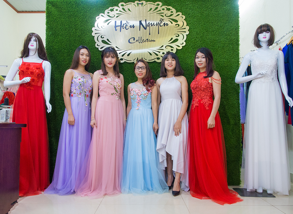 Bảo Lộc: Hiền Nguyễn Colletion chuyên Đầm dạ hội, soiree cưới, Áo dài…