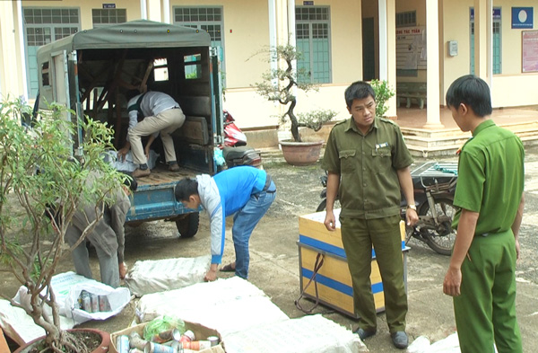 Đức Trọng: Bắt quả tang gần 1.000 bình gas sang chiết trái phép