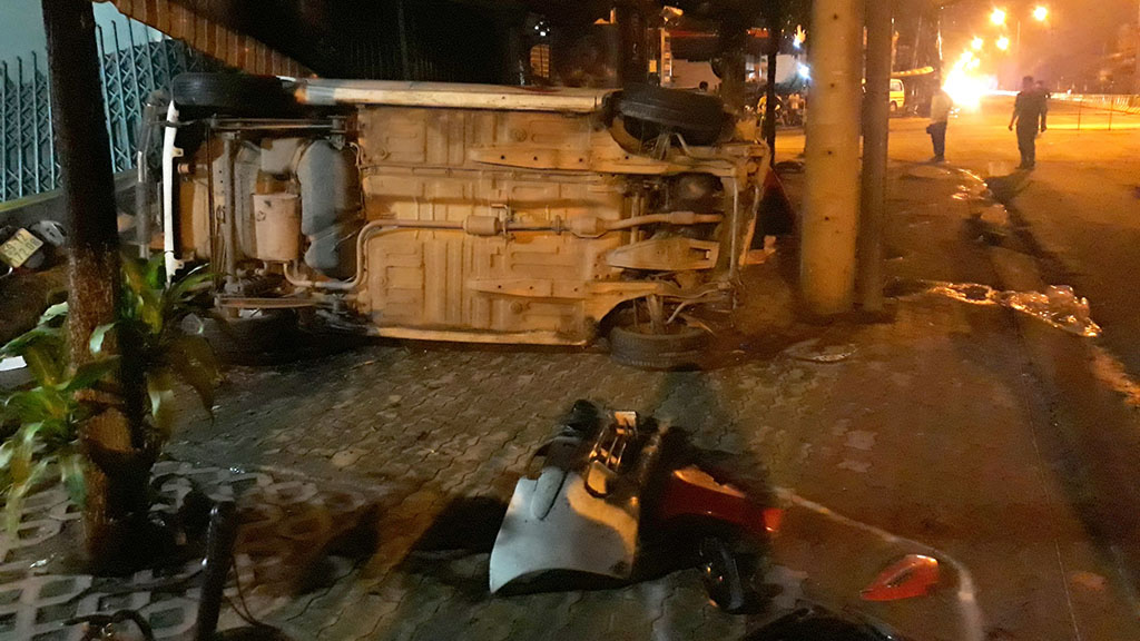 Nam thanh niên ở Lâm Đồng tử vong sau cú húc của ôtô