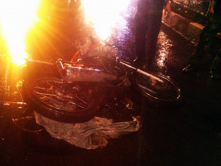 Đà Lạt: Thêm trường hợp tà áo mưa bị cuốn vào bánh xe