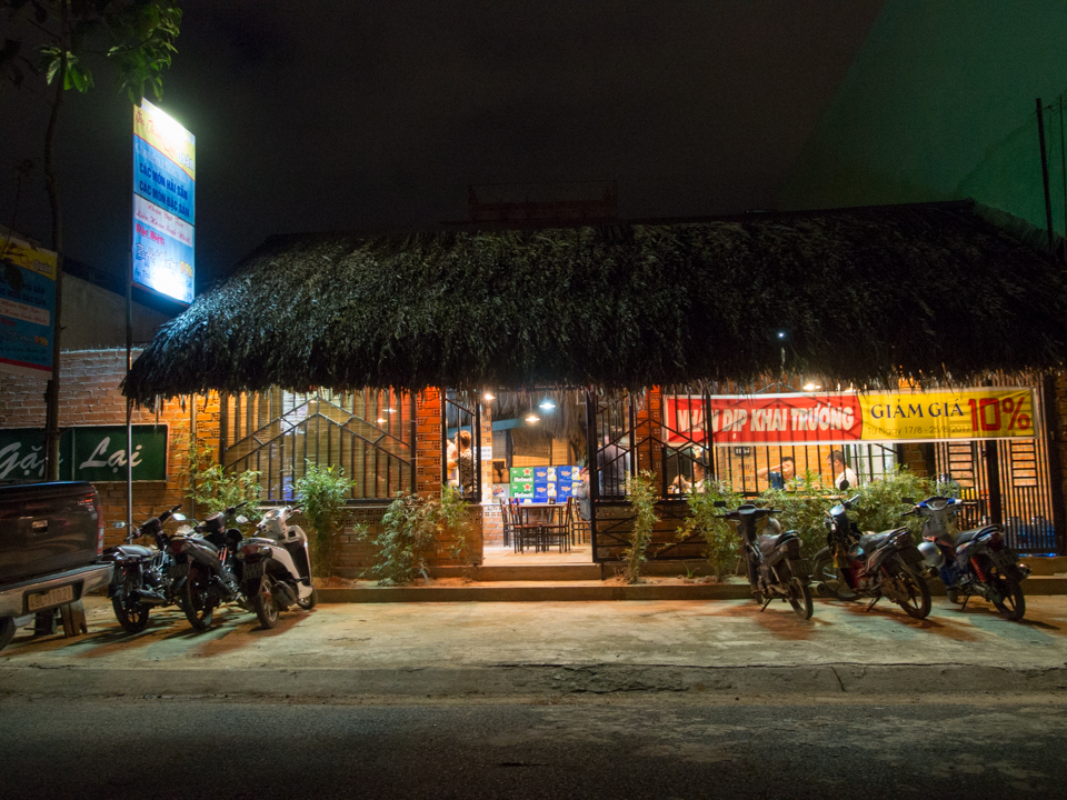 Bảo Lộc: Cầm 99k ăn thả ga buffet nướng 32 món tại Hoa Thanh Quế