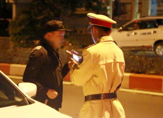 CSGT Đà Lạt: Tăng cường kiểm tra nồng độ cồn sau 22g đêm