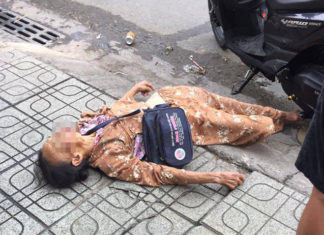 Cụ bà bán vé số quê Lâm Đồng bị xe máy tông tử vong