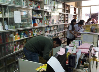 Đức Trọng: Tạm giữ 34 thùng tân dược không rõ nguồn gốc