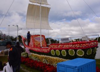 Thuyền hoa khổng lồ tại Festival hoa Đà Lạt