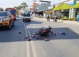 Bảo Lộc: Xe máy biến dạng sau cú tông trực diện vào xe ba gác, 1 người nguy kịch