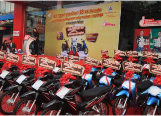 Head Tâm Anh trao 18 xe Honda cho khách hàng may mắn trúng thưởng