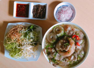 Thưởng thức bún bò đậm vị Đà Lạt giữa phố Bảo Lộc