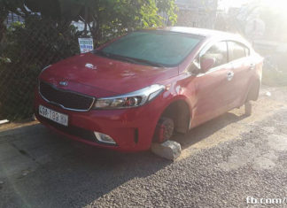 Ô tô bị tháo trộm bánh xe tại Đà Lạt