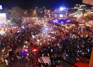 Du khách ùn ùn lên Đà Lạt trốn nóng