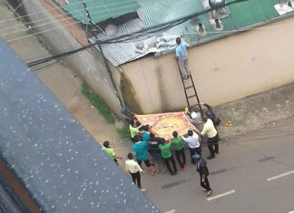 Bảo Lộc: Leo lên mái nhà thông ống khói, 1 người bị điện giật nguy kịch