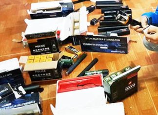 Đà Lạt: Đôi nam nữ rao bán cả trăm bình xịt hơi cay, roi điện trên facebook