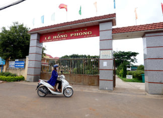 Đức Trọng: Chuyển tuyến bất ngờ, nhiều phụ huynh lo lắng