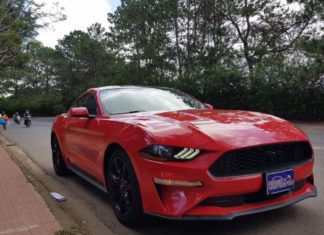 Chiếc Ford Mustang 2018 đầu tiên của Việt Nam “làm dâu” tại Bảo Lộc