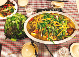 Đi Langbiang đừng quên ghé Lẩu & Nướng Gần Nhà