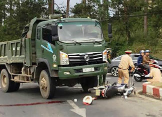 Đà Lạt: Đi sai làn đường, va chạm xe tải khiến 2 người thương vong