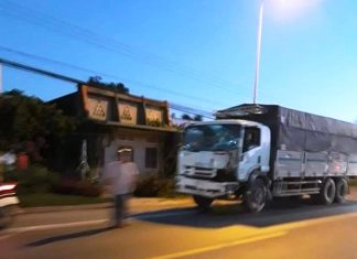 Hai xe tải biển Lâm Đồng tông nhau kinh hoàng trên QL.20, tài xế tử vong trong cabin