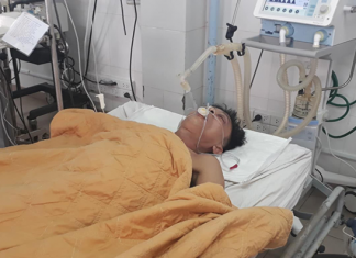 Truyền 5 lít bia vào cơ thể người đàn ông để giải ngộ độc rượu