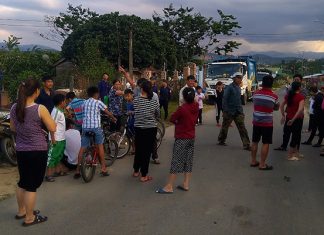 Bảo Lộc: Người dân chặn xe vào bãi rác, rác lại tiếp tục ứ đọng khắp thành phố