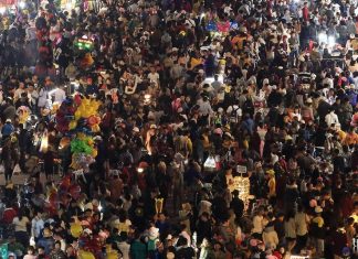 Tôi ước ao quê mình ‘đông nghẹt và đầy rác’ giống Đà Lạt dịp Tết