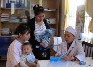 Ðà Lạt triển khai tiêm vắc xin ComBE Five cho trẻ em