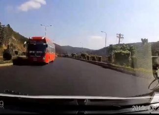 Lâm Đồng: Truy tìm tài xế xe khách chạy ngược chiều trên cao tốc gây phẫn nộ