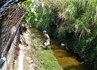 Bảo Lộc: Khốn khổ vì bị hàng xóm rào đường đi