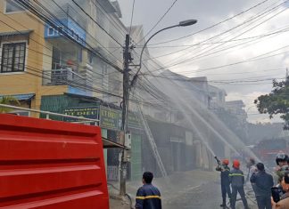 Hỏa hoạn thiêu rụi căn nhà ở trung tâm Đà Lạt