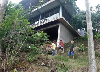 Bảo Lộc: Làm quán cà phê bít luôn đường đi của nhiều hộ dân