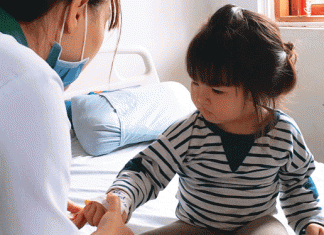 Lâm Đồng: Cứu sống bé gái 3 tuổi bị chèn ép tim cấp do tràn dịch màng ngoài